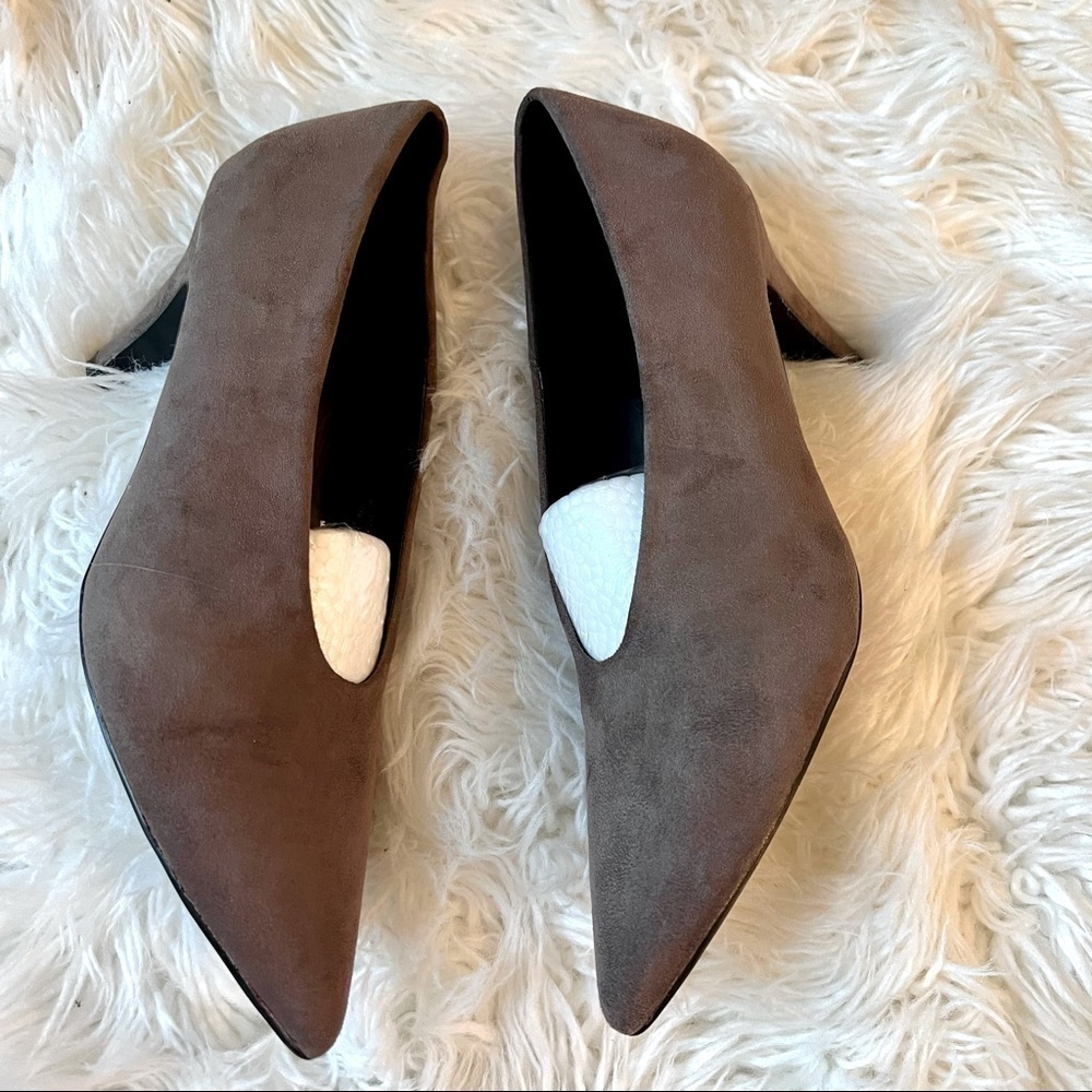 OLIVIA Miller Faux Suede Penny Taupe Heels Women’s Size 10 - Picture 3 of 7